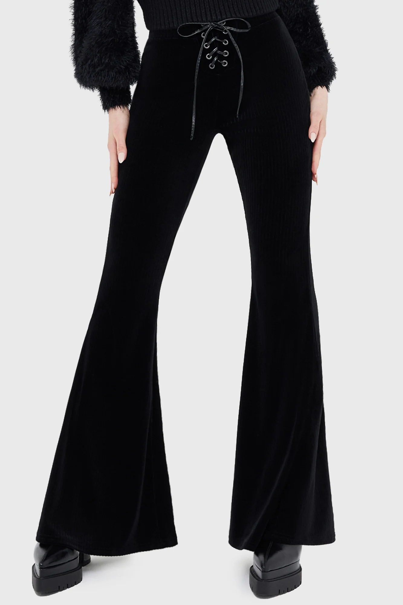 She Wolf Flares - Image 2